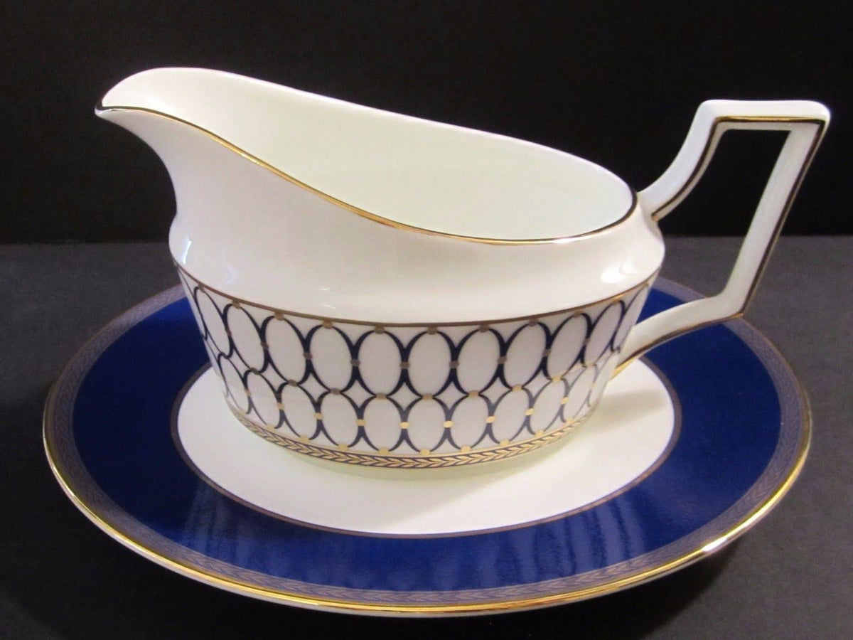 Gravy Boat Q2334