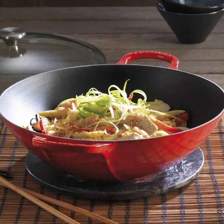 5-Quart Cast Iron Wok K869945