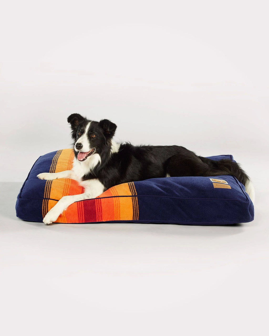 Small Pet Bed M76082