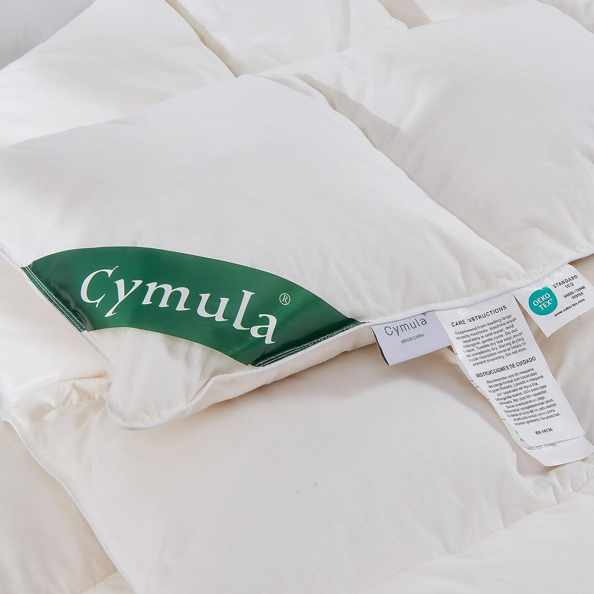 White 90 x 90 Inch Queen Size Down Comforter with Cotton Cover U7831