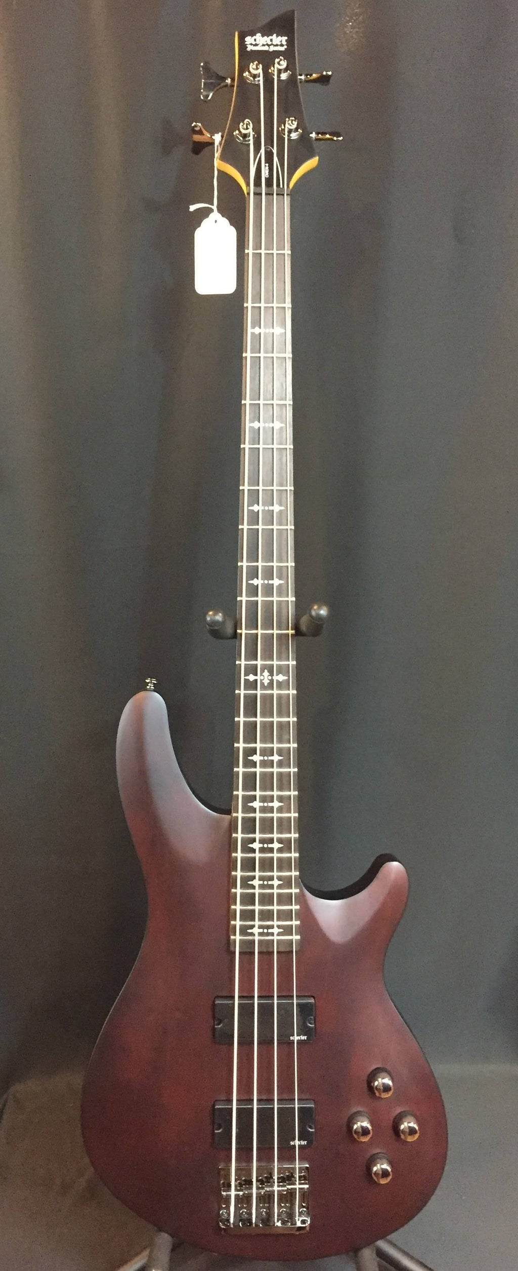 Walnut Satin Electric Bass Guitar Z863706