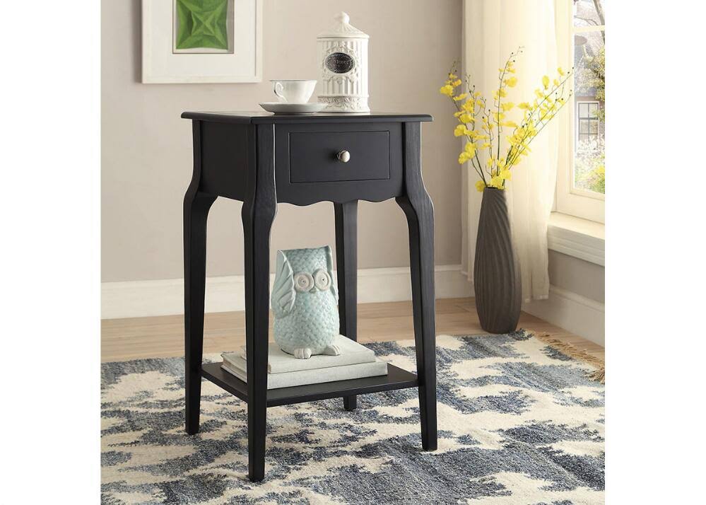 Accent Table with Shelf E532826