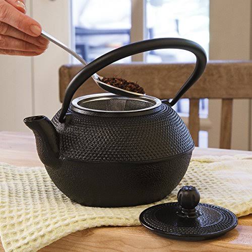 Black Hammered 40 Ounce Cast Iron Teapot Y31028