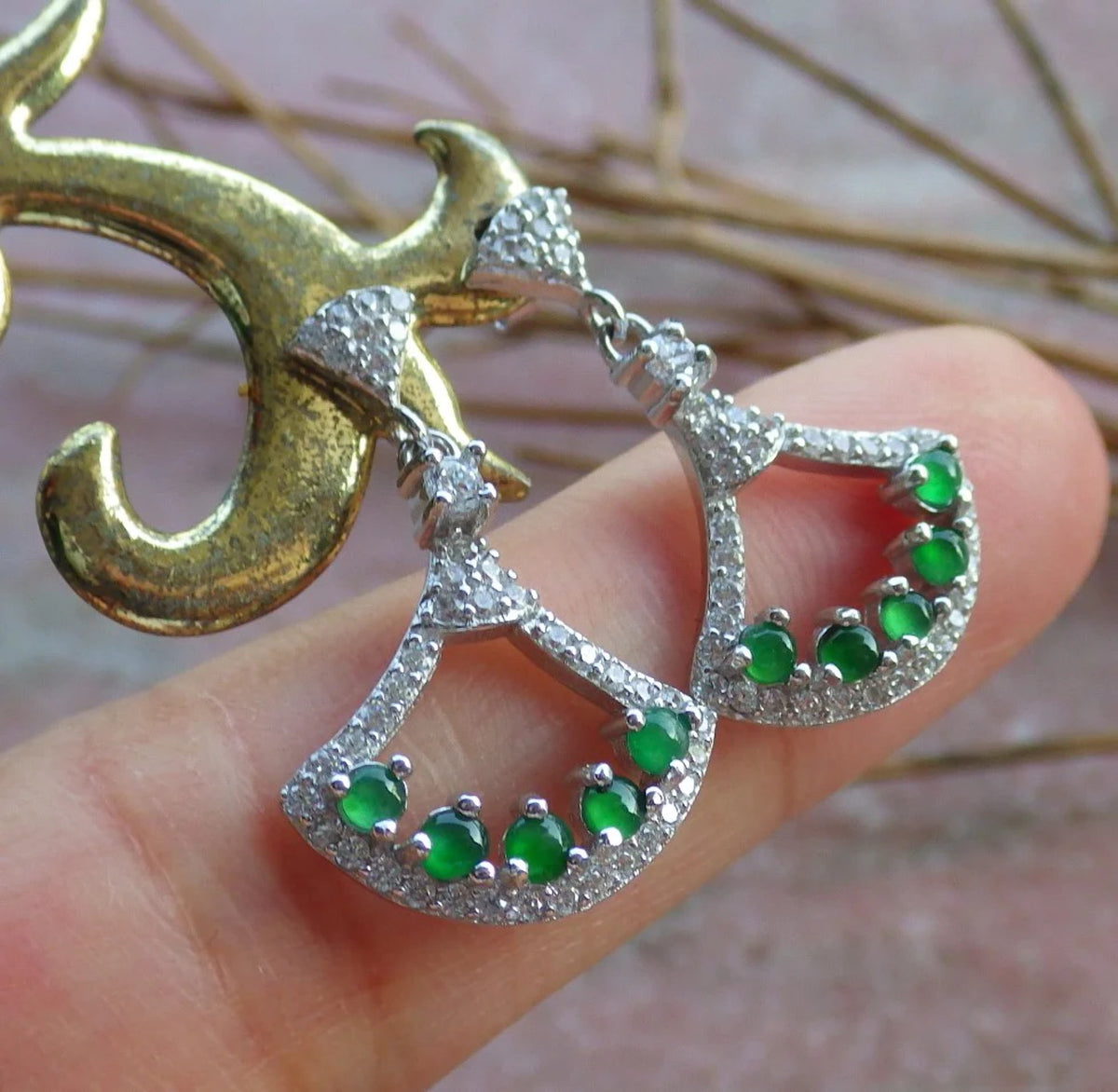 Sterling Silver 925 Green Natural Burma Jade Jadeite Cabochon Fan Dangle Earrings Y1083